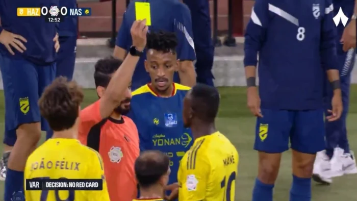 خبير تحكيمي: تدخل ماني على لاعب الحزم يستحق البطاقة الصفراء فقط وليس الطرد