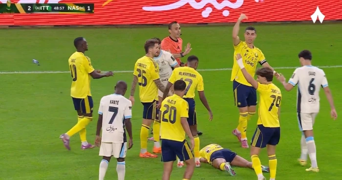 بالفيديو:إصابة خطيرة للاعب النصر أيمن يحيى بعد تدخل قوي من لاعب الاتحاد " الجليدان"