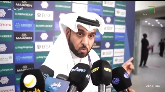 بالفيديو.. ماجد الفهمي يفتح النار على التحكيم بعد تعادل الأهلي أمام الرياض