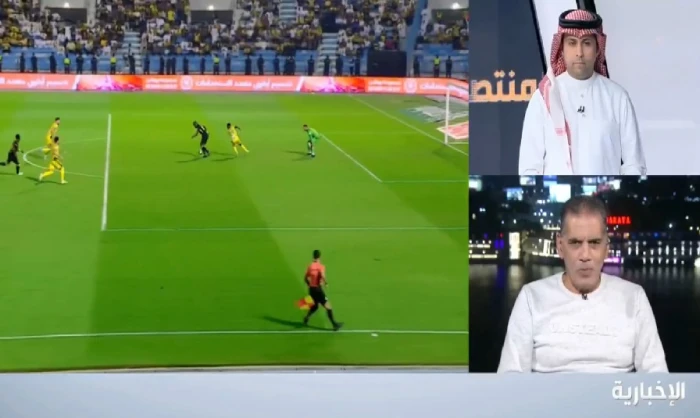 بالفيديو.. الغندور: قرار الحكم صحيح بإلغاء هدف الاتحاد أمام الخليج بسبب لمسة يد !