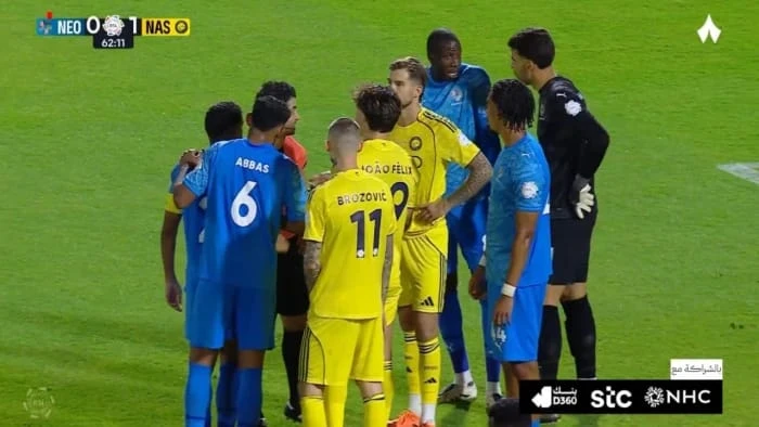 بالفيديو: خبير تحكيمي: ركلة جزاء النصر أمام نيوم غير صحيحة