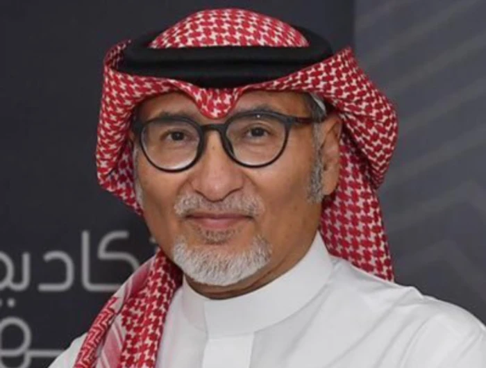 عصام الدين يعلق على طرد لاعب الاتحاد"ديابي" أمام الرياض