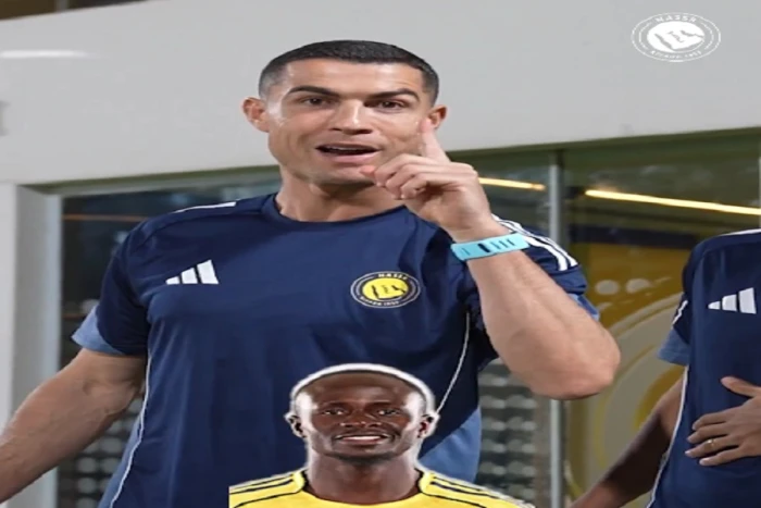 بالفيديو.. رونالدو يمازح ساديو ماني: «أكثر لاعب يقف أمام المرآة»