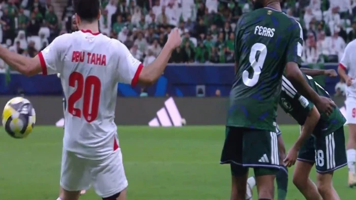 خبير تحكيمي يكشف عن ركلة جزاء غير محتسبة للمنتخب السعودي أمام الأردن