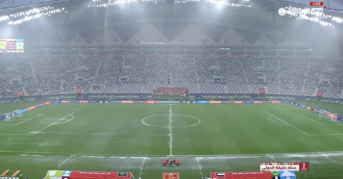 بسبب الإمطار الغزيرة .. تأجيل استكمال مباراة السعودية والإمارات في كأس العرب «فيديو»