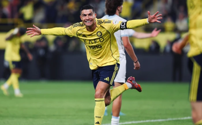 بالفيديو: النصر يكتسح الأخدود بثلاثية ويحافظ على صدارة الدوري