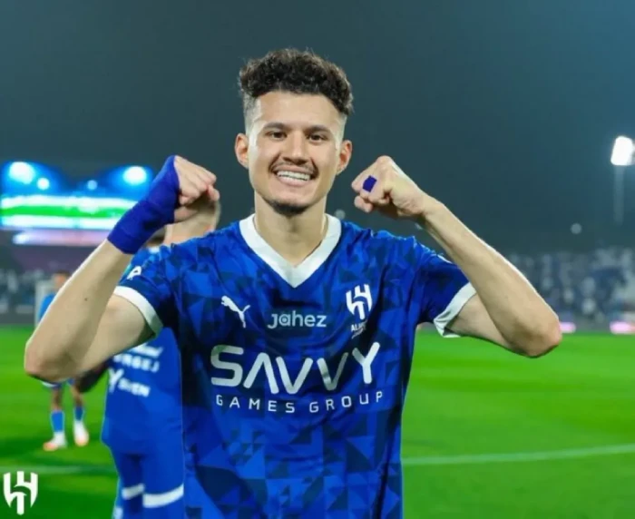 لاعب الهلال عبدالله الحمدان يوقع للنصر لمدة 3 سنوات.. والكشف عن قيمة الصفقة!