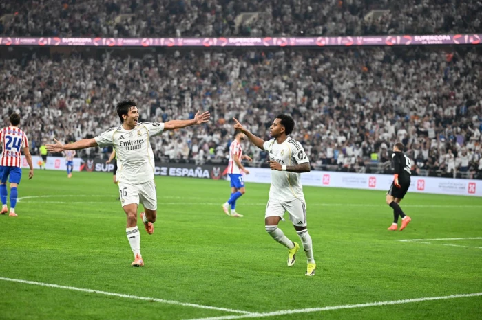 بالفيديو.. ريال مدريد يتخطى أتلتيكو مدريد بثنائية ويضرب موعدًا مع برشلونة في نهائي السوبر الإسباني بجدة
