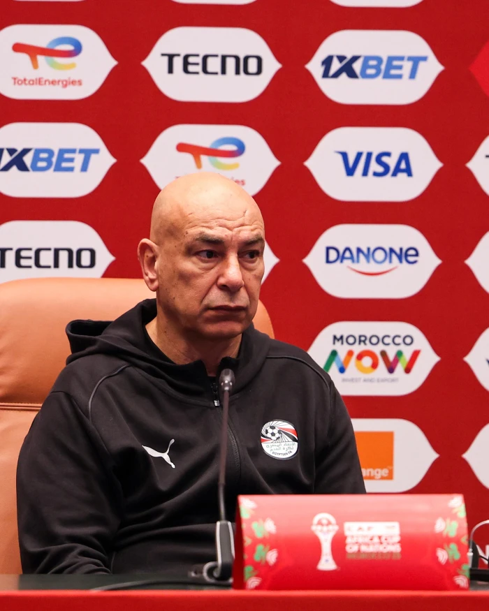 «سؤالك يفتقد الاحترام».. بالفيديو.. حسام حسن مدرب منتخب مصر ينفعل على صحفي مغربي