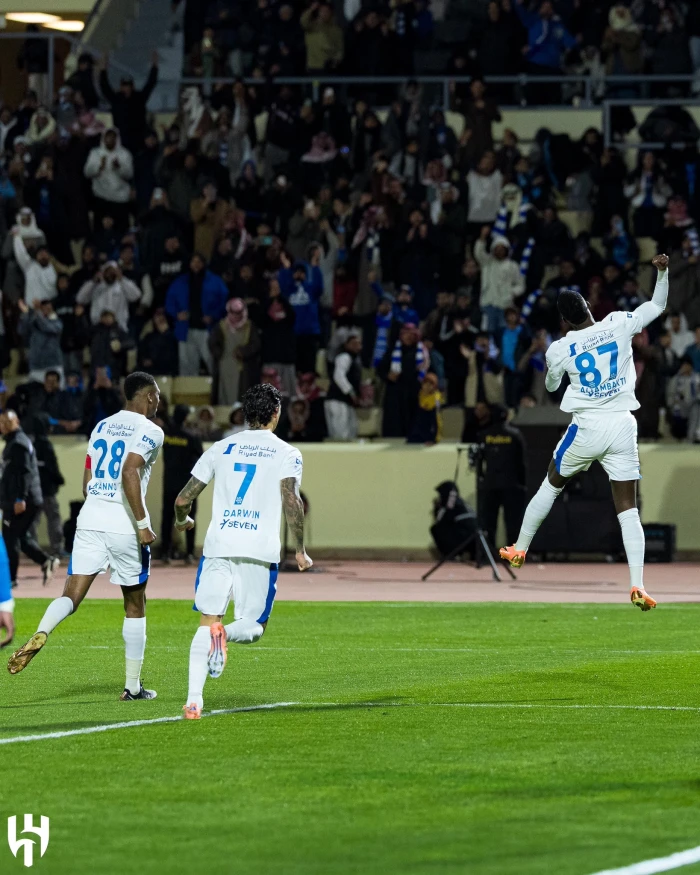 بالفيديو.. الهلال يفوز على نيوم بثنائية في الدوري