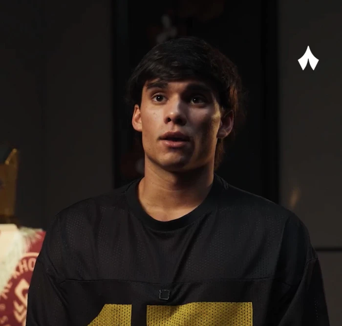 بالفيديو.. راميرو إنريكي لاعب الخلود يكشف عن أصعب مدافع واجهه في الدوري السعودي