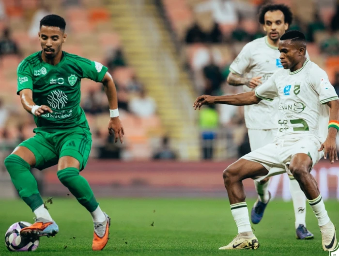 بالفيديو .. الأهلي يفوز على الحزم بثنائية نظيفة في الدوري