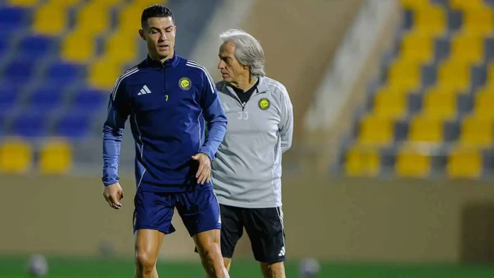 بعلامة النصر.. أحدث ظهور لكريستيانو رونالدو.. «صورة»