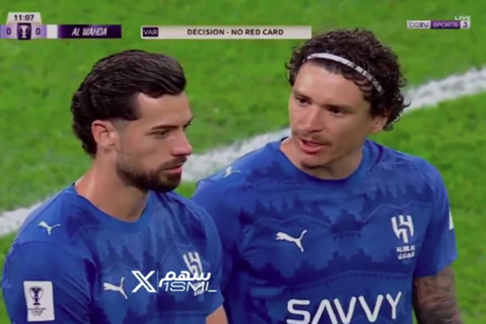 بالفيديو.. رد فعل مثير من نونيز تجاه زميله بالهلال بابلو ماري بعد واقعة عمر خريبين
