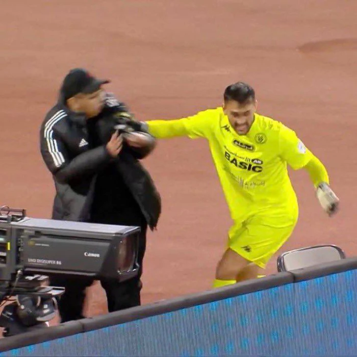 الانضباط تُوقف حارس الخلود وتغرّمه 10 آلاف ريال بسبب واقعة “حامل الكرات”