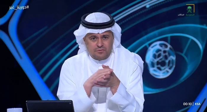 بعد الفوز على النجمة.. بالفيديو.. الشنيف يتغنى بهذا المحترف الأهلاوي