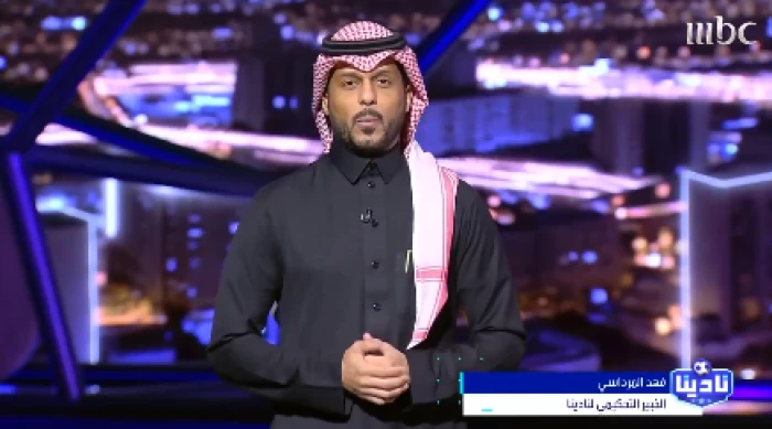 بالفيديو.. المرداسي يكشف عن خطأين لحكم مباراة النصر ونيوم