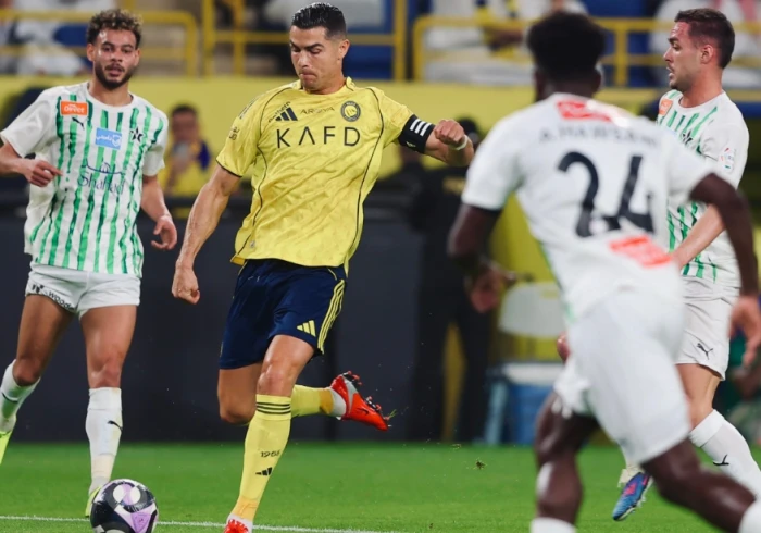 بالفيديو..النصر يحافظ على صدارة الدوري بفوزه على النجمة بخماسية مثيرة