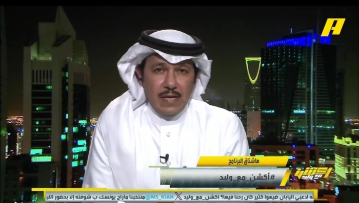 بالفيديو.. مشجع لـ العنقري: هل تستطيع أن تطالب أن يكون بنزيما دكة؟.. والأخير يرد