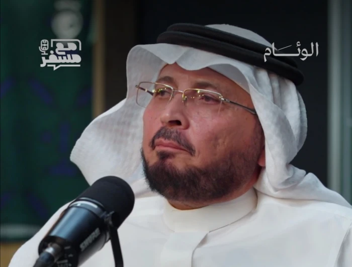 أسطورة بلا منافس.. بالفيديو: نبيه ساعاتي يكشف عن أفضل لاعب في تاريخ الكرة السعودية