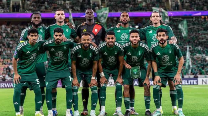 الكشف عن مدرب الأهلي الجديد خلفا لـ يايسله