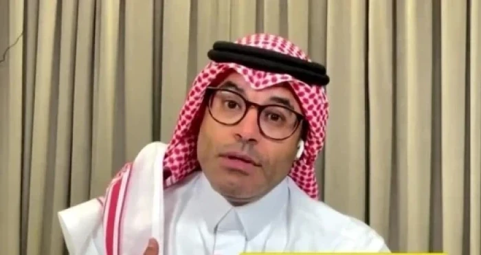 " الشيخ" يغرد بعد رحيل مدرب الأهلي " يايسله" !