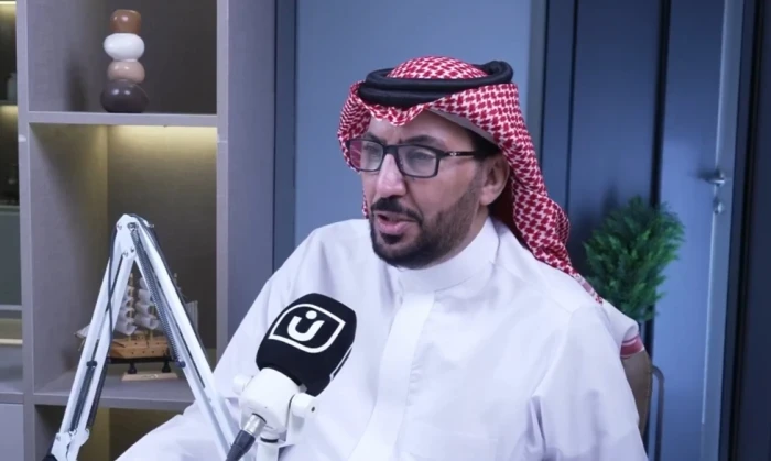 الروقي يطرح سؤالًا بعد طلب الهلال حكامًا أجانب