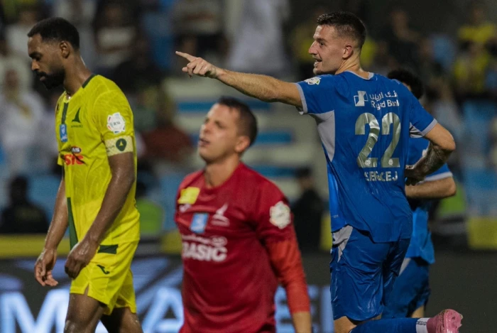 بالفيديو.. الهلال يكتسح الخليج بخماسية في الدوري