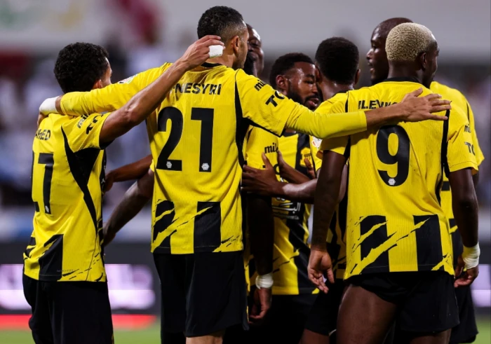 بالفيديو.. الاتحاد يكتسح الفيصلي بثلاثية في الدوري