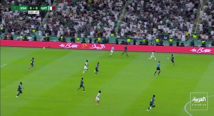 بالفيديو.. عصام عبدالفتاح يكشف عن ركلة جزاء صحيحة للمنتخب السعودي أمام قطر لم تُحتسب