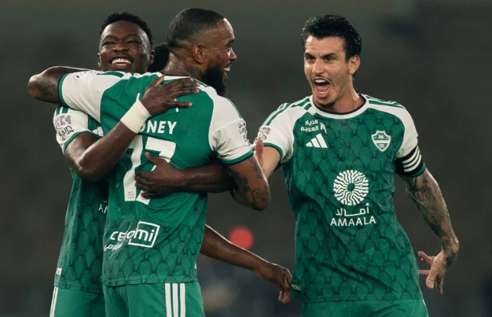 بالفيديو.. الأهلي يكتسح الخليج برباعية في الدوري