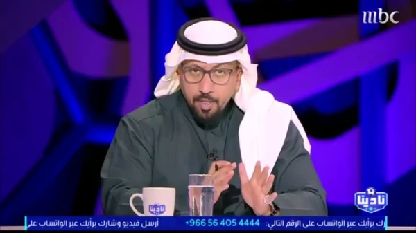 بالفيديو.. الهزاع يكشف موقف سعود عبد الحميد من العودة إلى الدوري السعودي