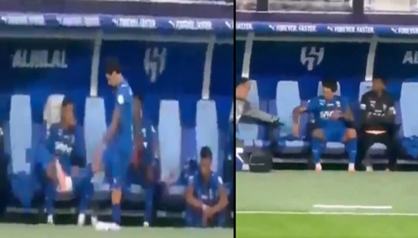 «يركل قميص الهلال».. بالفيديو.. تصرف مثير من داروين نونيز أمام شباب أهلي دبي