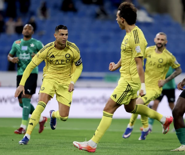 بالفيديو.. النصر يكتسح النجمة بخماسية نظيفة ويحافظ على الصدارة