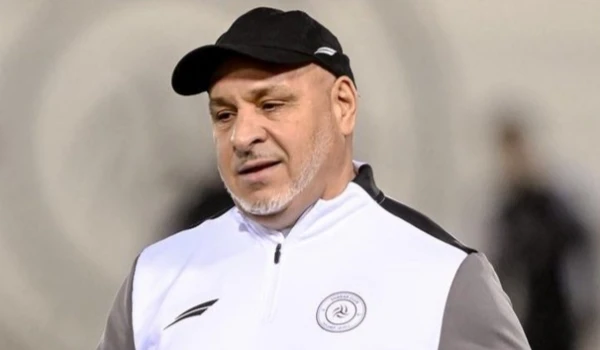 أول تعليق لمدرب الشباب " بن زكري " بعد خسارة لقب دوري أبطال الخليج للأندية