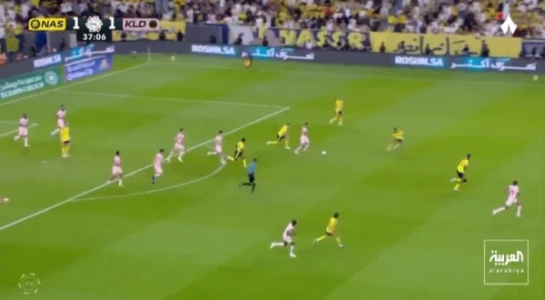 بالفيديو.. عصام عبدالفتاح يحسم الجدل بشأن صحة هدف النصر الثاني أمام الخلود